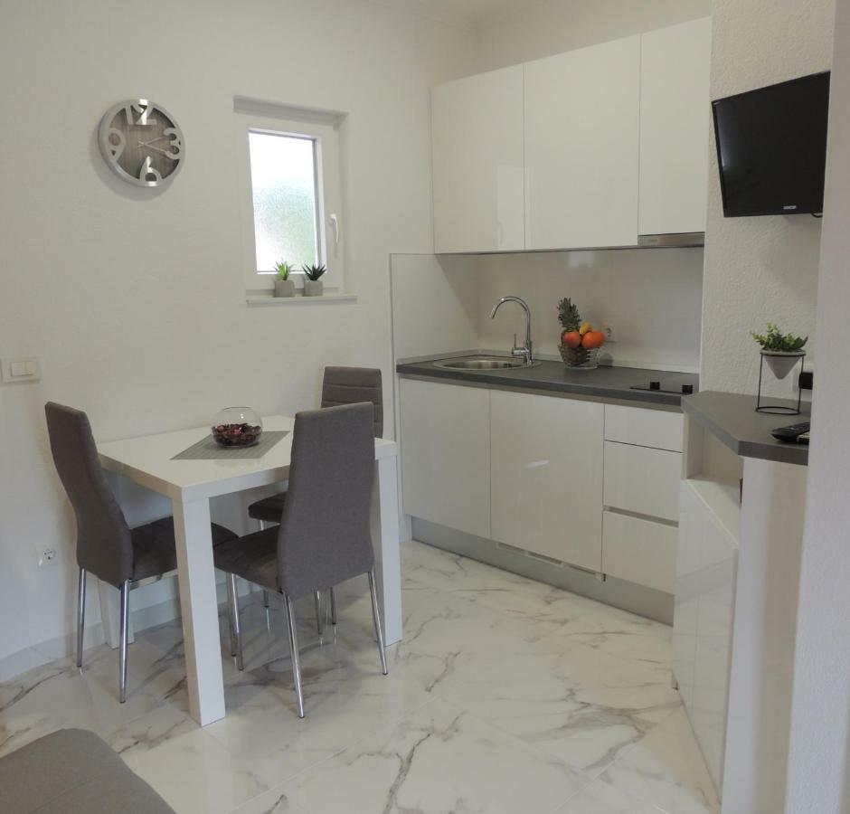 Apartments Palma Baška Voda Zewnętrze zdjęcie